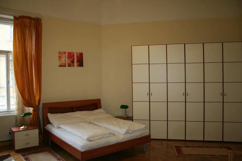 Хостел Walking Bed Budapest Downtown Экстерьер фото