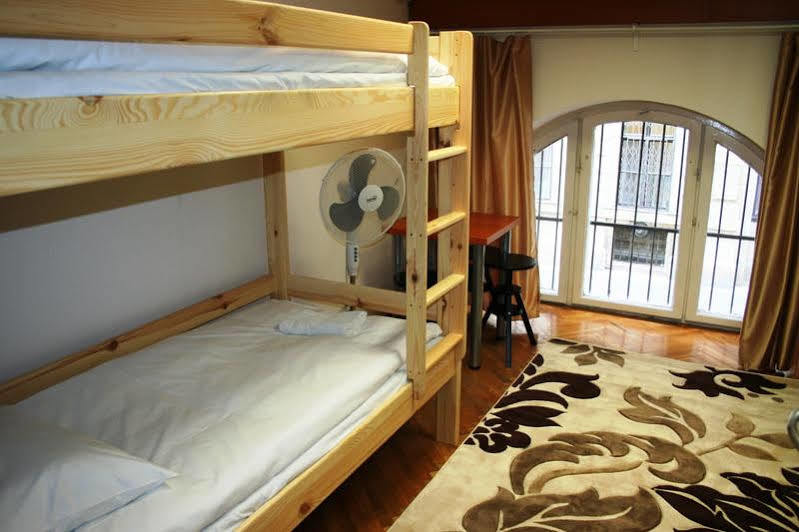 Хостел Walking Bed Budapest Downtown Экстерьер фото